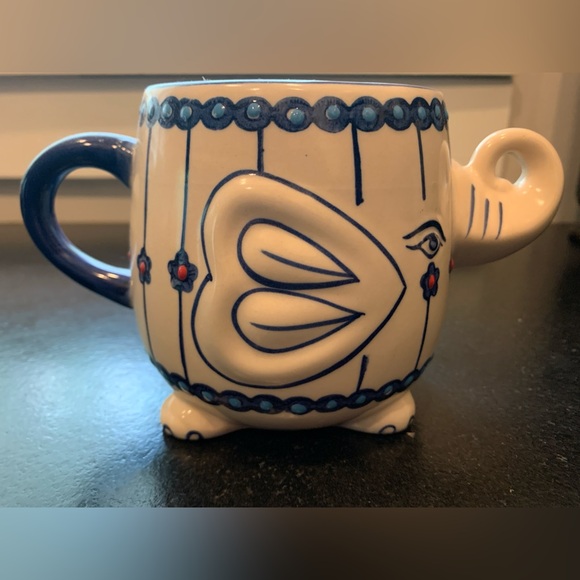 Yokohama Studio Elephant Mug - Picture 3 of 6